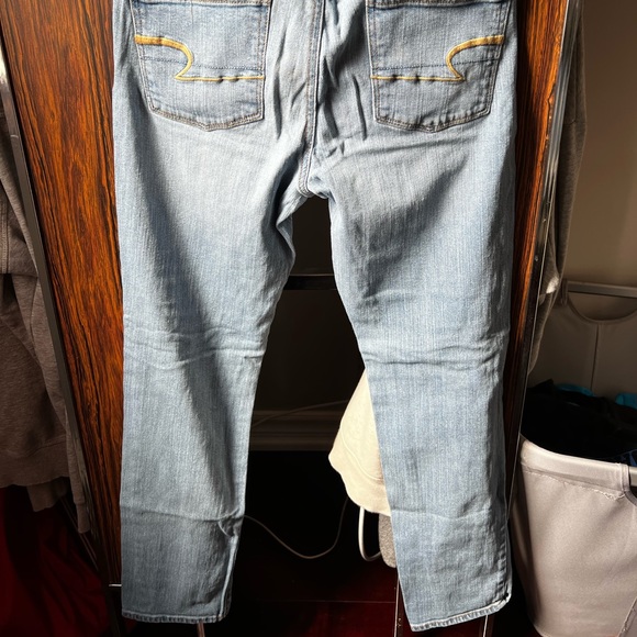 American Eagle Jeans - Picture 2 of 5